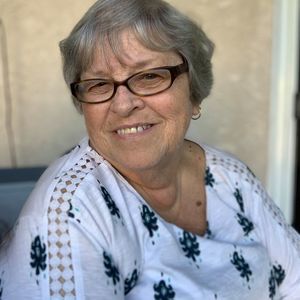 Meet your Posher, Maxine